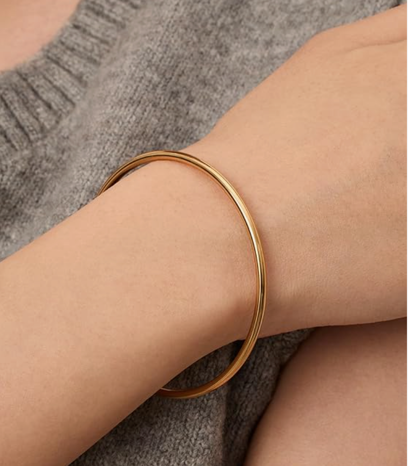Minimalist High-Polish Round Wire Bangle in Gold
